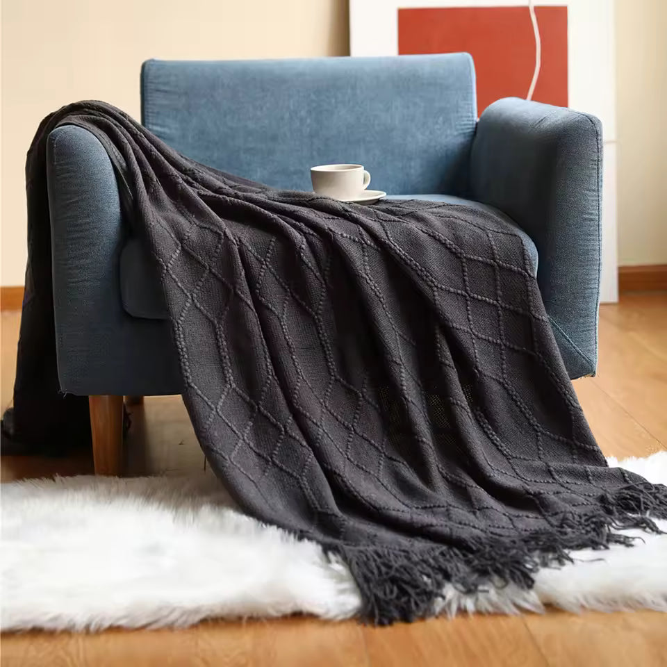 Chunky Knit Cable Throw Blanket with Tassels